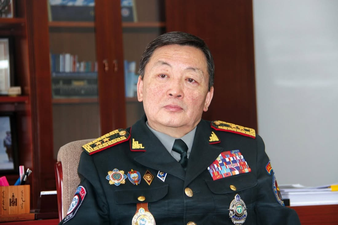 ХОШУУЧ ГЕНЕРАЛ Ч.АМАРБОЛД: СОНСОГЧ БАЙХДАА СУРСАН ЭРДМЭЭ ӨНӨӨДӨР Ч ХЭРЭГЛЭЭД Л ЯВЖ БАЙНА